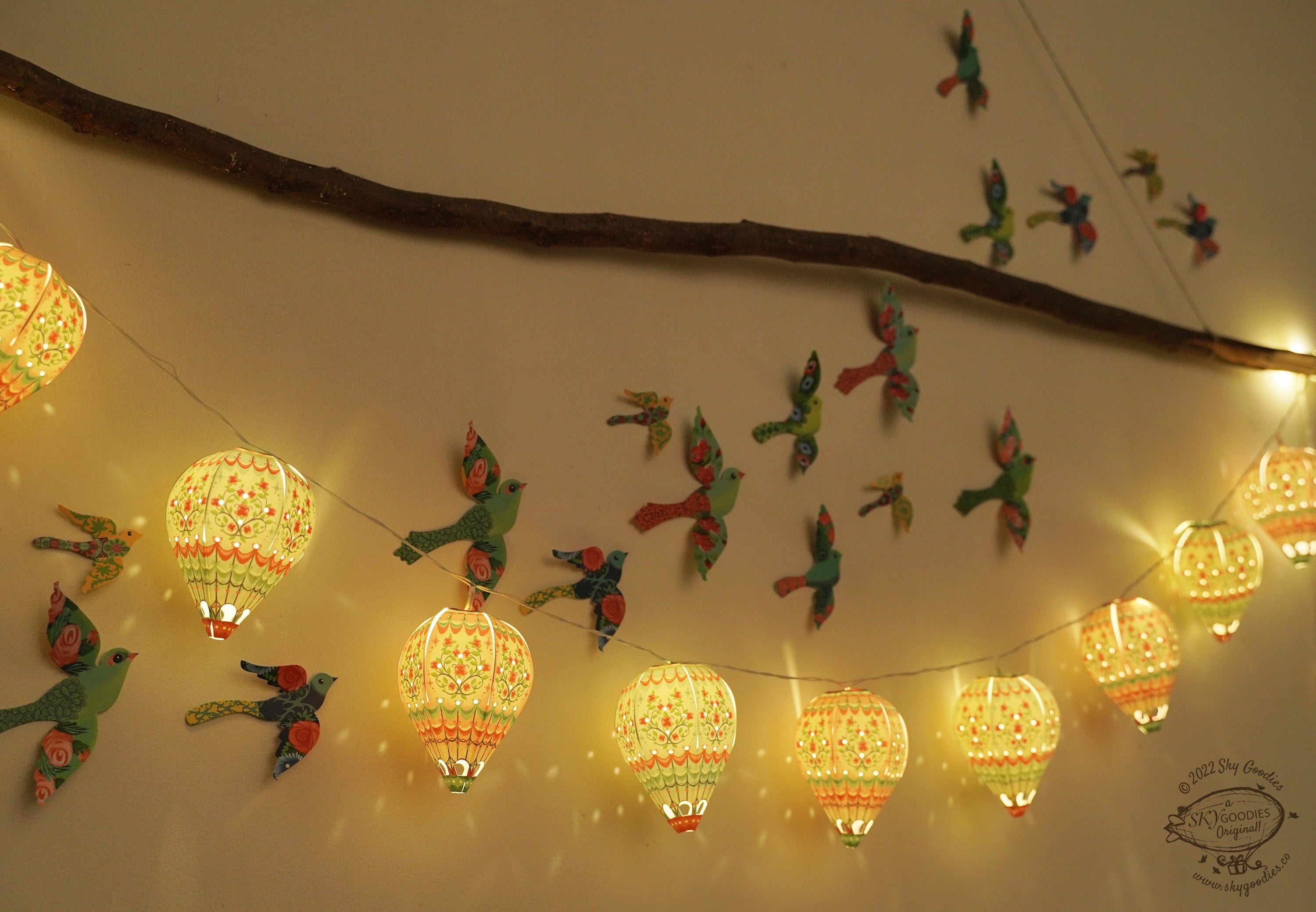 Paper Mini Hot Air Balloon Fairy Lights & Birds Wall Decor Combo