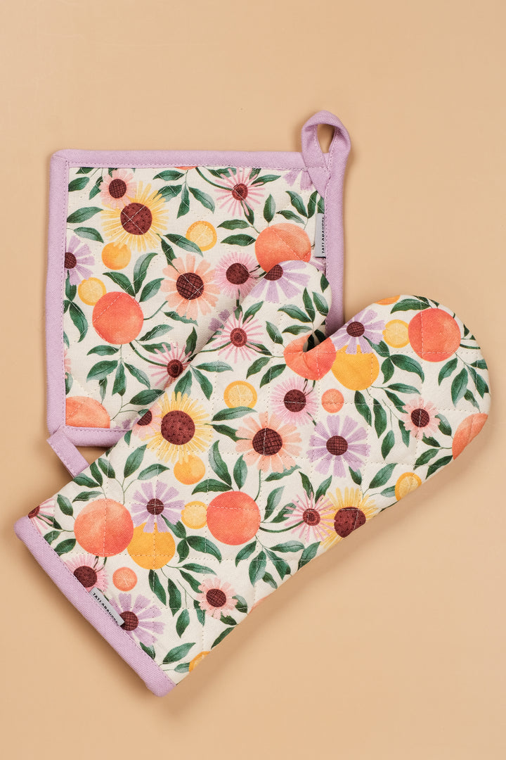 Orange Garden Oven Mitt & Pot Holder Set